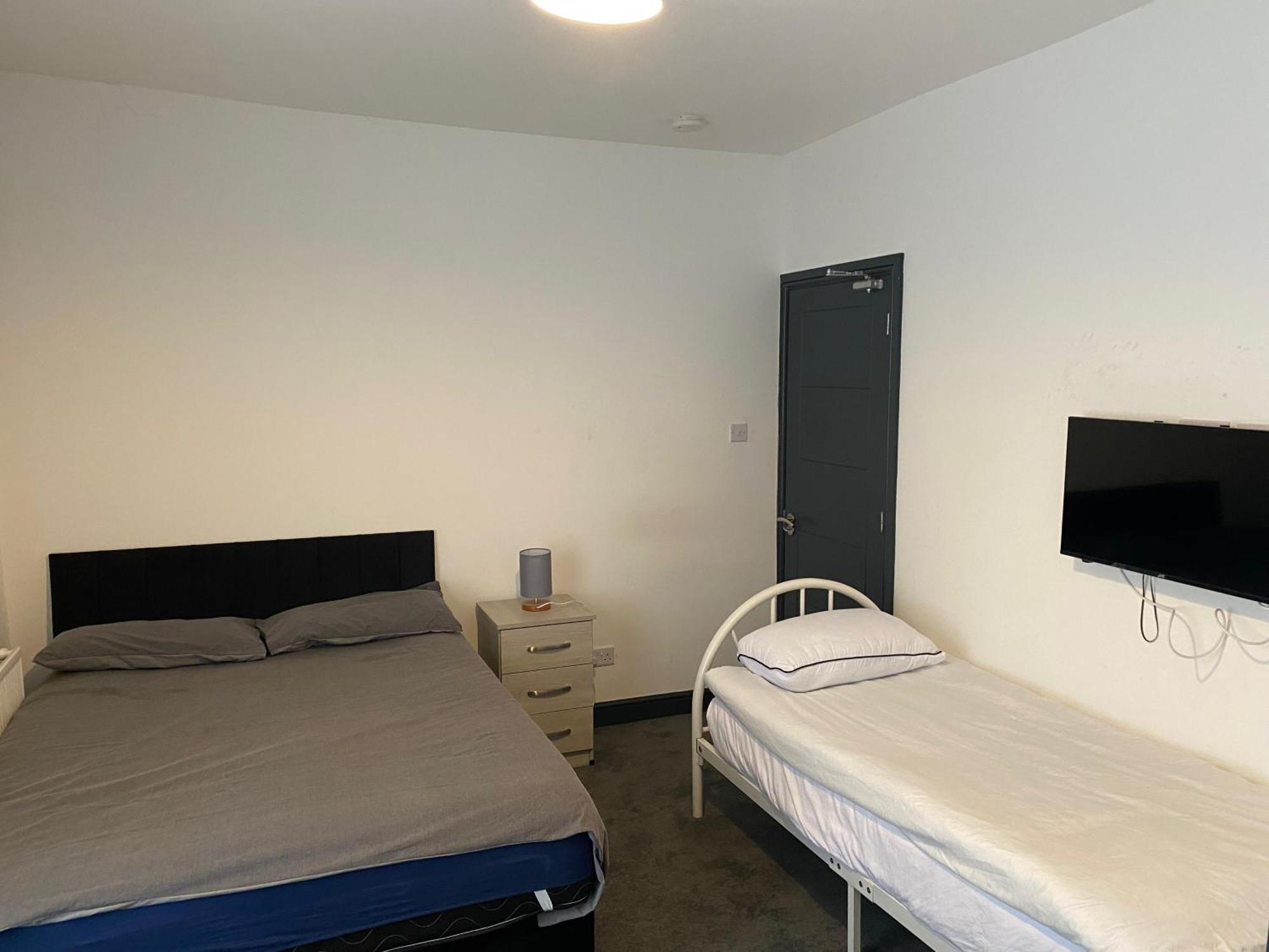 Houghton Guest House 1 Stoke-on-Trent Ngoại thất bức ảnh